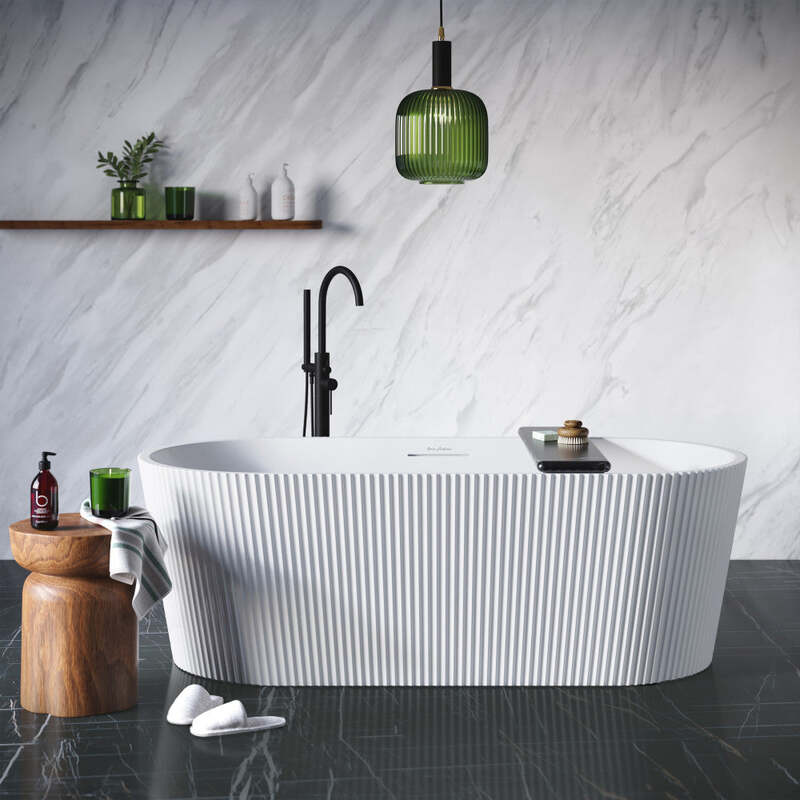 Swiss Madison Lafayette 67” Freestanding Bathtub